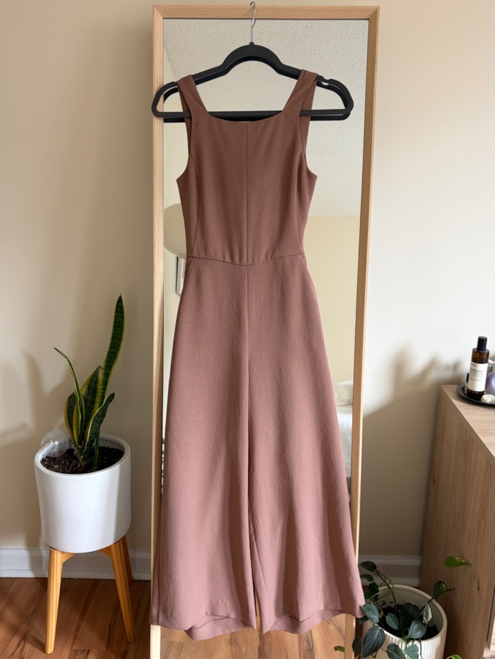 Aritzia Mauve Sleeveless Wide-Leg Jumpsuit Size 2